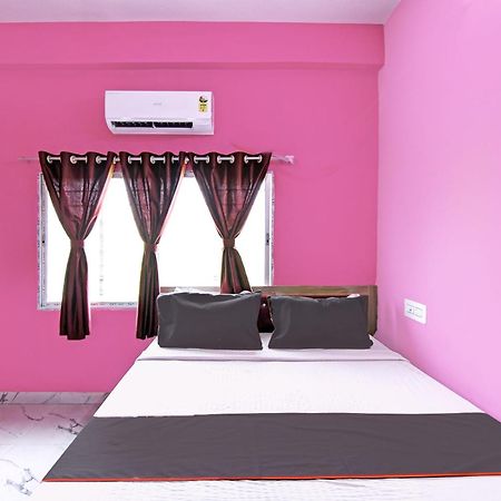 Collection O Shyamali Guest House Калькутта Экстерьер фото