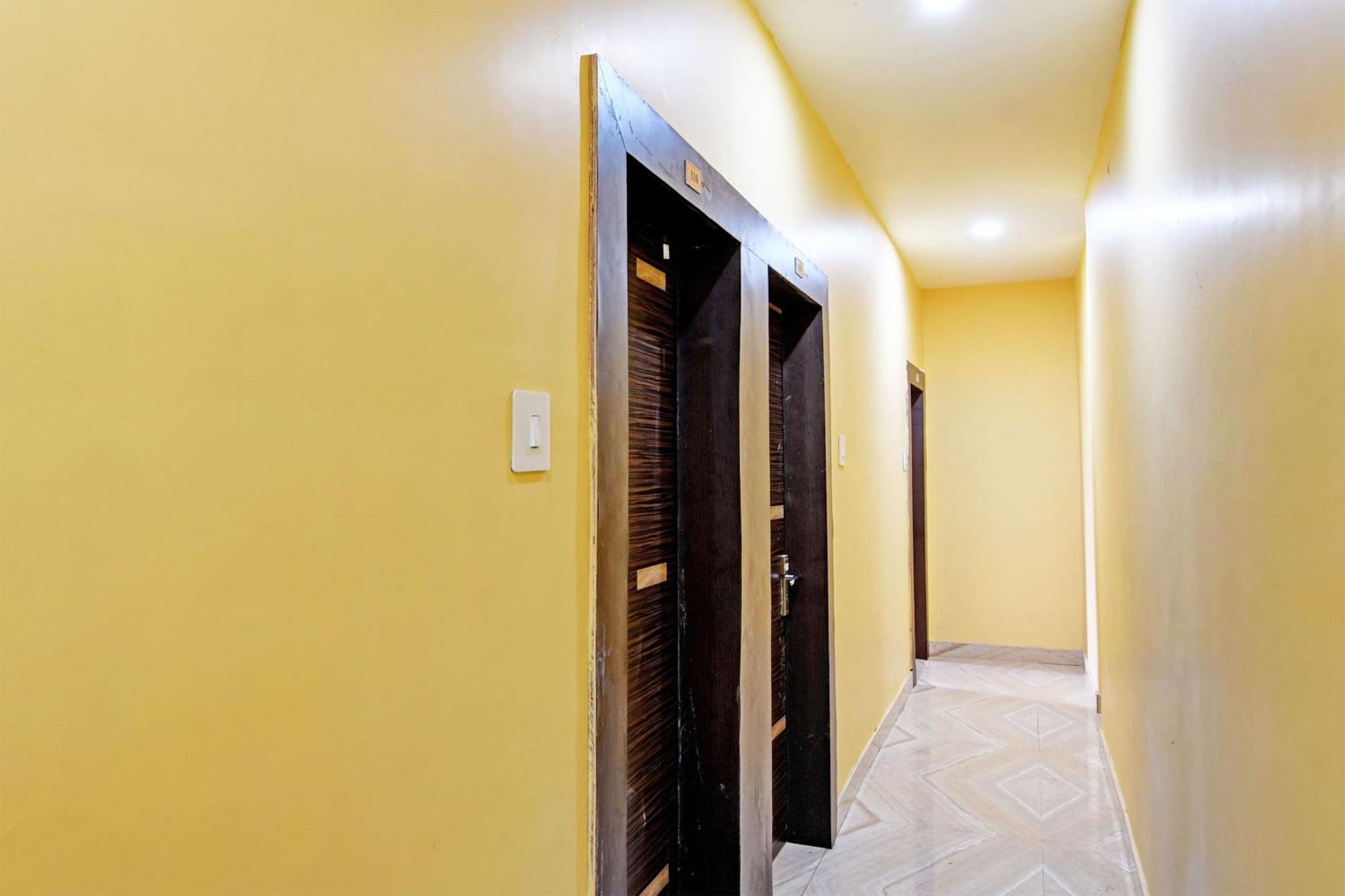 Collection O Shyamali Guest House Калькутта Экстерьер фото