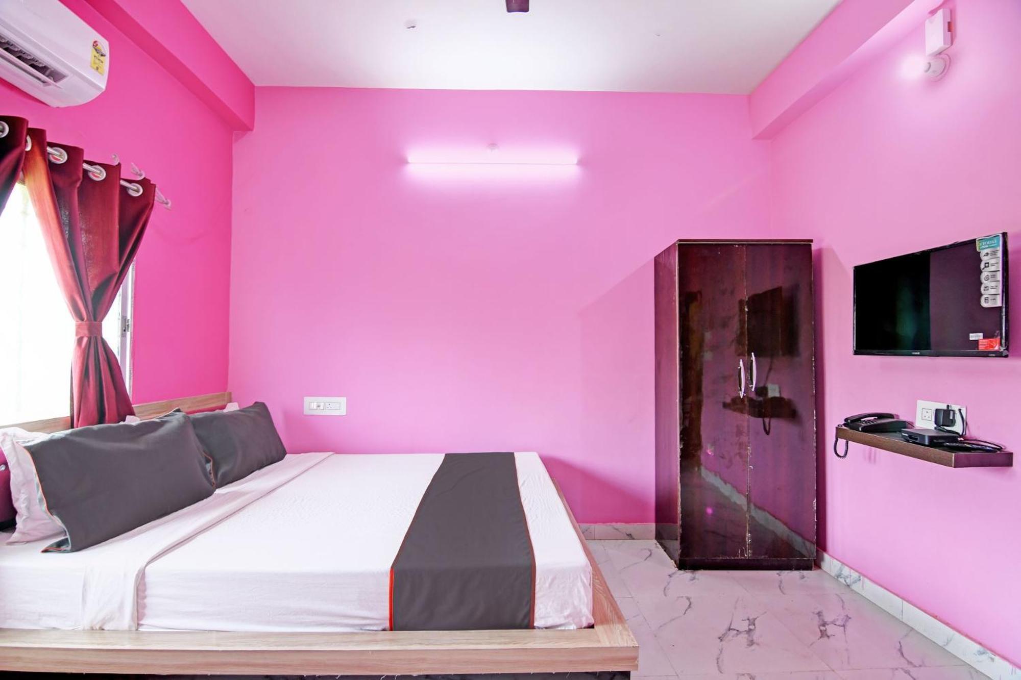 Collection O Shyamali Guest House Калькутта Экстерьер фото